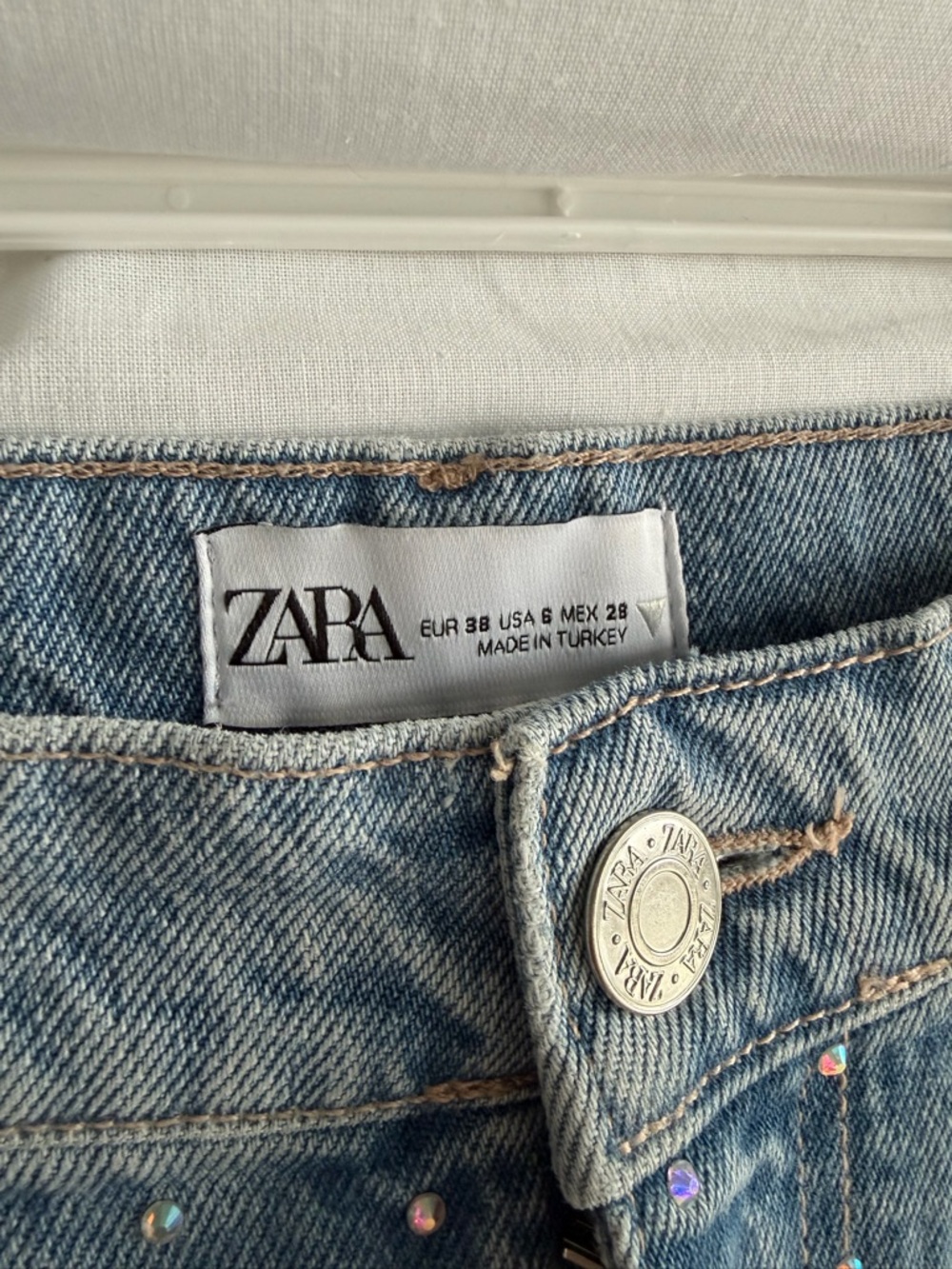 Zara Embellished Straight Leg Jeans size 6 - Picture 2 of 5